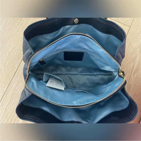 Coach Chelsea Jayden navy leather shoulder bag with gold toned hardware - Picture 9 of 14